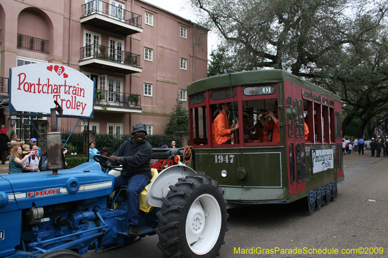 2009-Krewe-of-Pontchartrain-New-Orleans-Mardi-Gras-0554