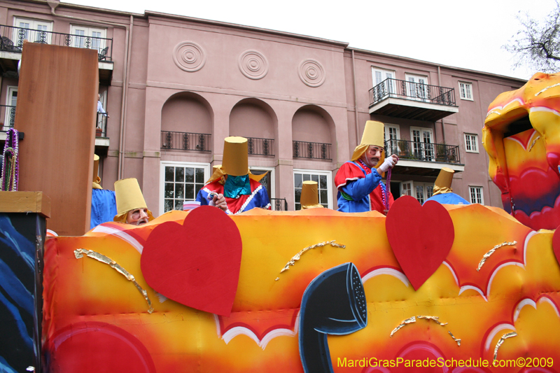 2009-Krewe-of-Pontchartrain-New-Orleans-Mardi-Gras-0560