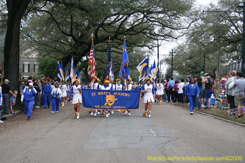 2009-Krewe-of-Pontchartrain-New-Orleans-Mardi-Gras-0562
