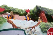 2009-Krewe-of-Pontchartrain-New-Orleans-Mardi-Gras-0535