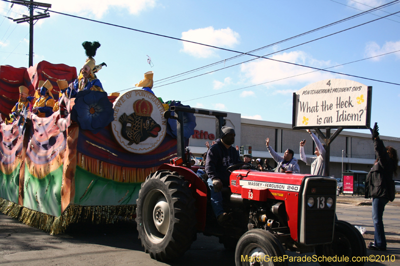 Krewe-of-Pontchartrain-2010-Mardi-Gras-Uptown-3758
