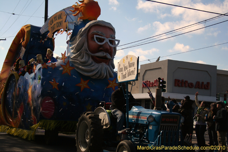 Krewe-of-Pontchartrain-2010-Mardi-Gras-Uptown-3766