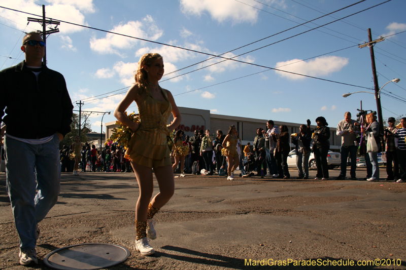 Krewe-of-Pontchartrain-2010-Mardi-Gras-Uptown-3771