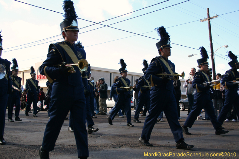 Krewe-of-Pontchartrain-2010-Mardi-Gras-Uptown-3782