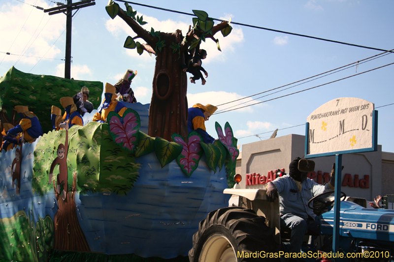 Krewe-of-Pontchartrain-2010-Mardi-Gras-Uptown-3787