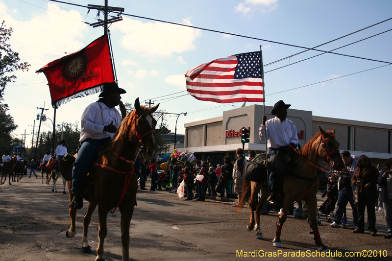 Krewe-of-Pontchartrain-2010-Mardi-Gras-Uptown-3793
