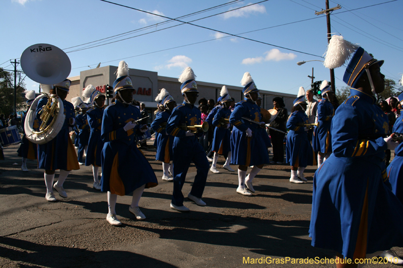 Krewe-of-Pontchartrain-2010-Mardi-Gras-Uptown-3809