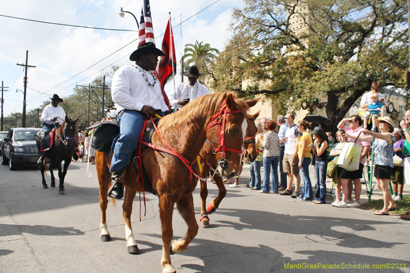 Krewe-of-Pontchartrain-2011-0037