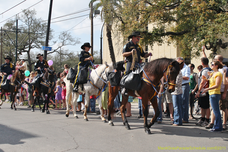 Krewe-of-Pontchartrain-2011-0046