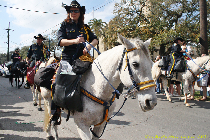 Krewe-of-Pontchartrain-2011-0048