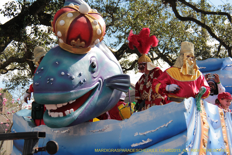Krewe-of-Pontchartrain-2013-1040