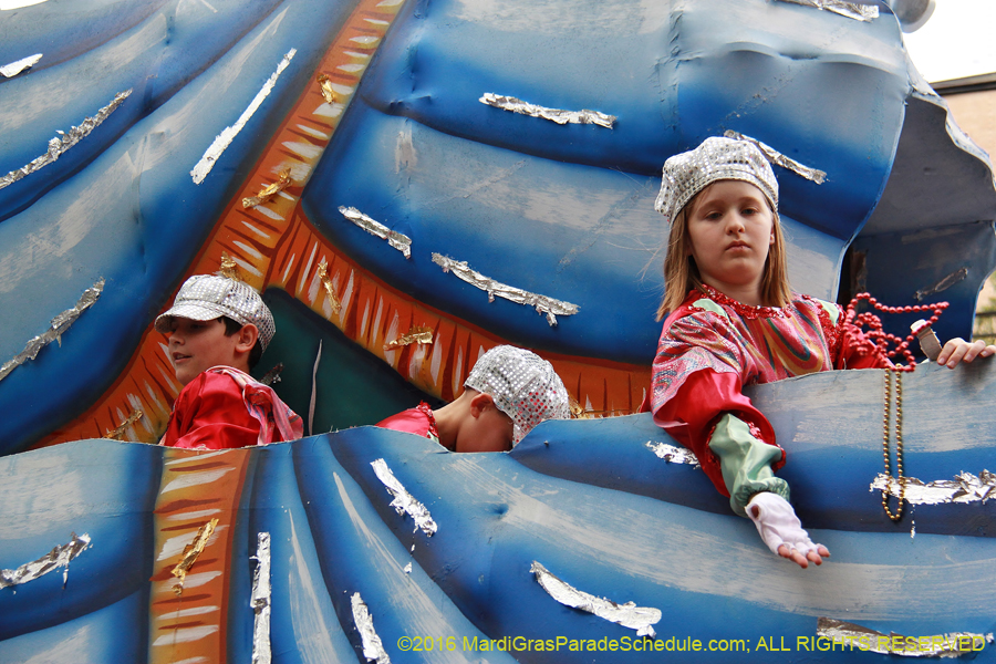 2016-Krewe-of-Pontchartrain-001700