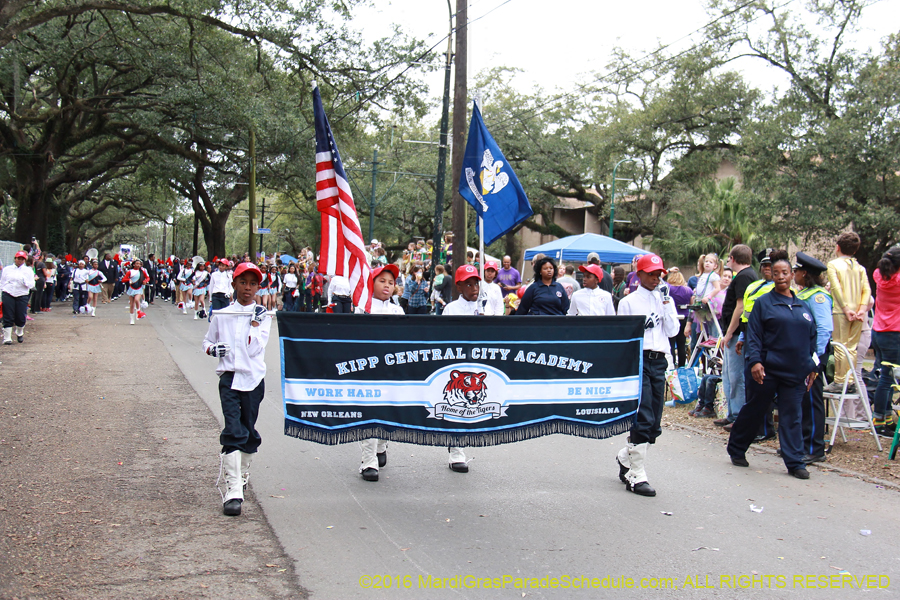 2016-Krewe-of-Pontchartrain-001725