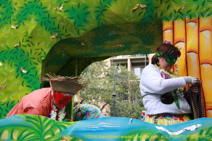 2016-Krewe-of-Pontchartrain-001809