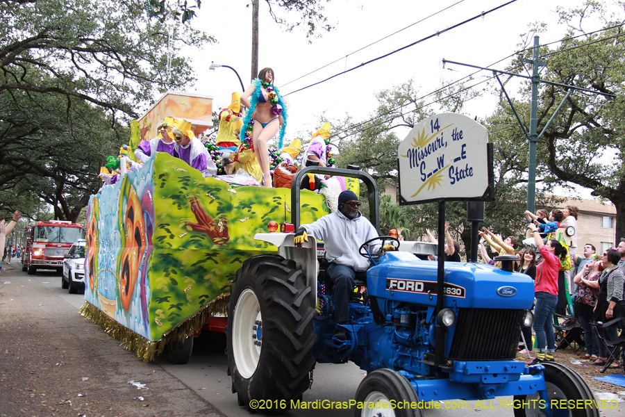 2016-Krewe-of-Pontchartrain-001851