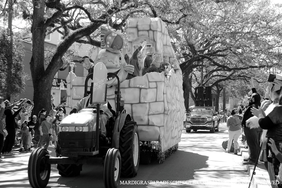 Krewe-of-Pontchartrain00056-2022