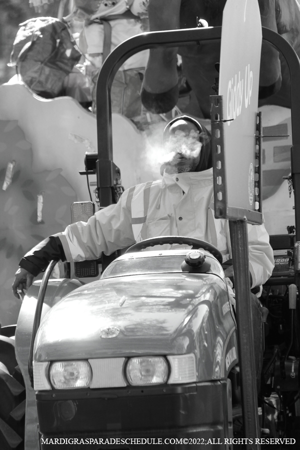 Krewe-of-Pontchartrain00084-2022