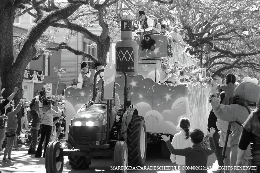 Krewe-of-Pontchartrain00119-2022