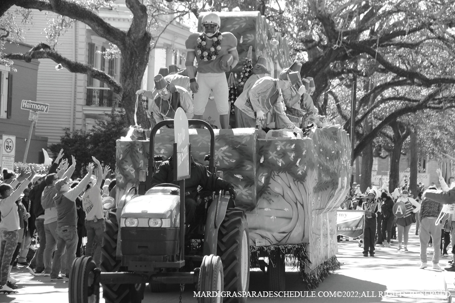 Krewe-of-Pontchartrain00127-2022