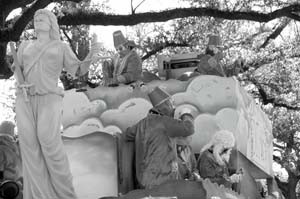 Krewe-of-Pontchartrain00112-2022