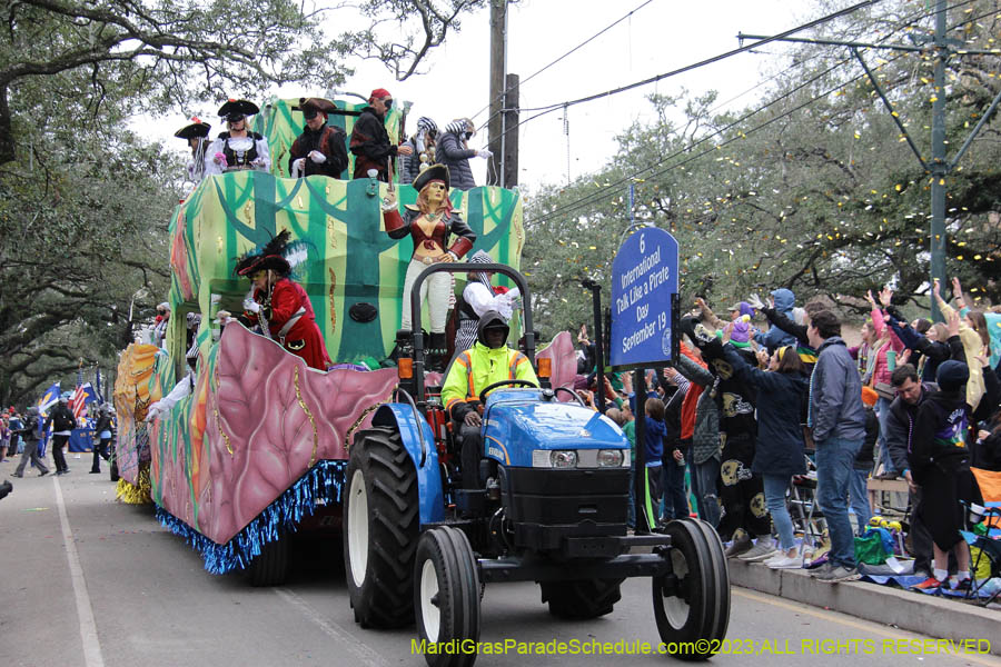 2023-Krewe-of-Pontchartrain-04791