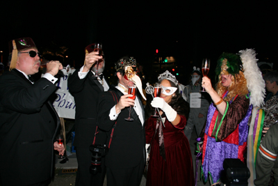 2008-Mardi_Gras-Phunny-Phorty-Phellows-Before-the-Streetcar-Ride-3410