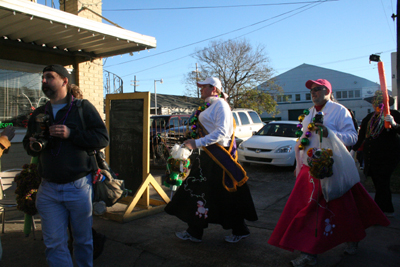 Meeting-of-the-Courts-Mardi-Gras-2008-Buzzards_toast-Phunny-Phorty_phellows-4760