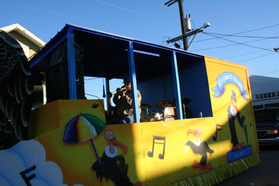 Meeting-of-the-Courts-Mardi-Gras-2008-Buzzards_toast-Phunny-Phorty_phellows-4847