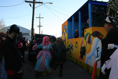 Meeting-of-the-Courts-Mardi-Gras-2008-Buzzards_toast-Phunny-Phorty_phellows-4855