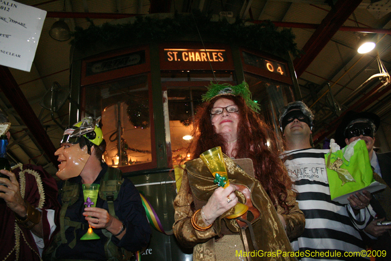 2009-Phunny-Phorty-Phellows-Twelfth-Night-Streetcar-Ride-New-Orleans-Mardi-Gras-0036