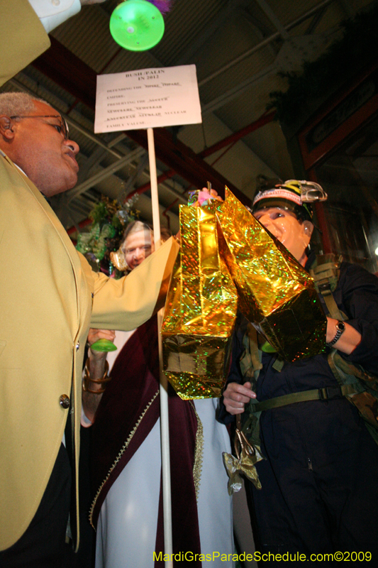 2009-Phunny-Phorty-Phellows-Twelfth-Night-Streetcar-Ride-New-Orleans-Mardi-Gras-0071