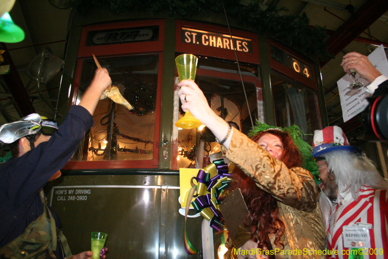 2009-Phunny-Phorty-Phellows-Twelfth-Night-Streetcar-Ride-New-Orleans-Mardi-Gras-0079