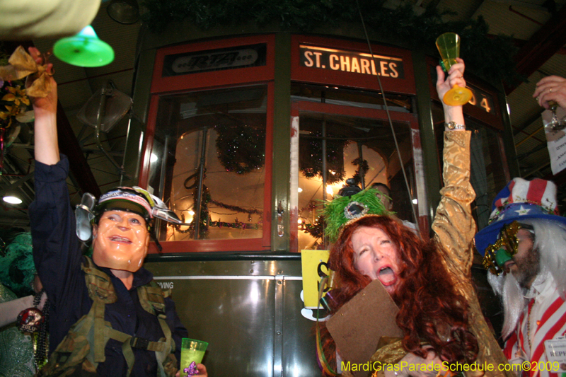 2009-Phunny-Phorty-Phellows-Twelfth-Night-Streetcar-Ride-New-Orleans-Mardi-Gras-0080