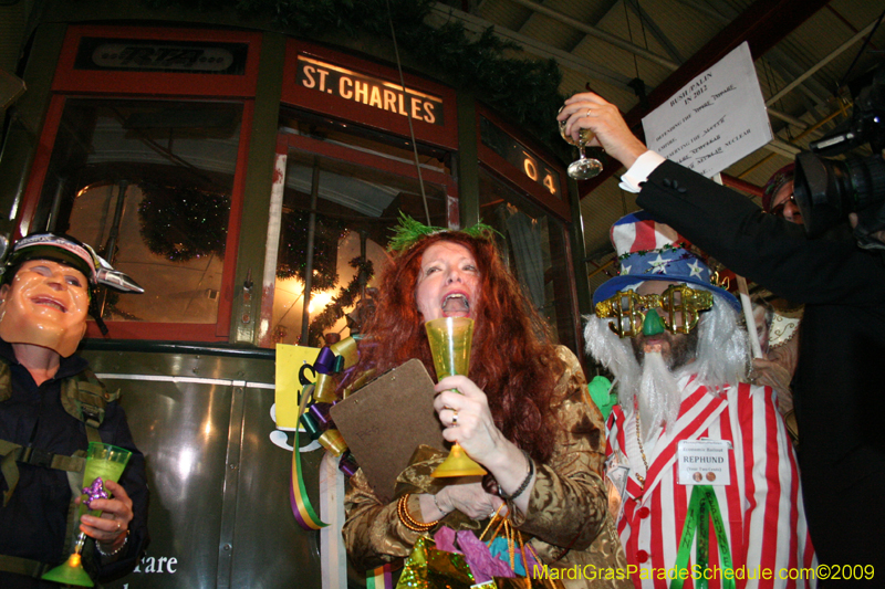 2009-Phunny-Phorty-Phellows-Twelfth-Night-Streetcar-Ride-New-Orleans-Mardi-Gras-0087