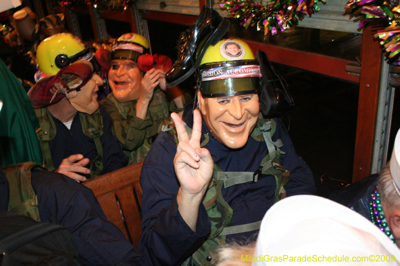 2009-Phunny-Phorty-Phellows-Twelfth-Night-Streetcar-Ride-New-Orleans-Mardi-Gras-0105