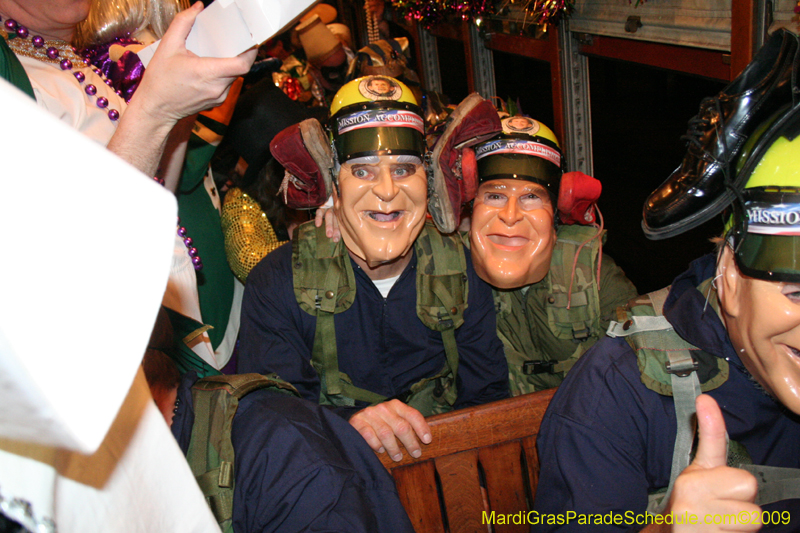 2009-Phunny-Phorty-Phellows-Twelfth-Night-Streetcar-Ride-New-Orleans-Mardi-Gras-0106