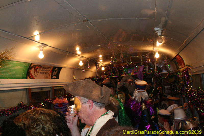 2009-Phunny-Phorty-Phellows-Twelfth-Night-Streetcar-Ride-New-Orleans-Mardi-Gras-0117