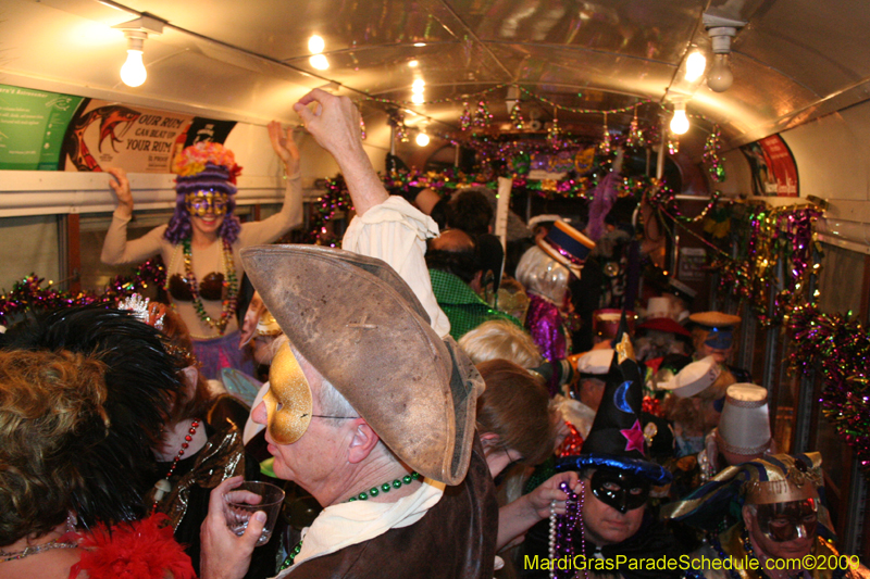 2009-Phunny-Phorty-Phellows-Twelfth-Night-Streetcar-Ride-New-Orleans-Mardi-Gras-0119