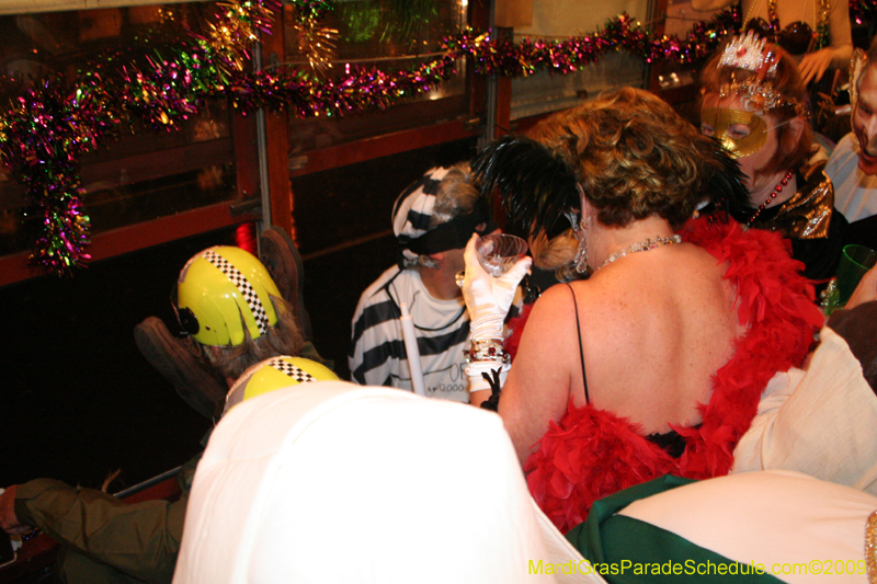 2009-Phunny-Phorty-Phellows-Twelfth-Night-Streetcar-Ride-New-Orleans-Mardi-Gras-0122