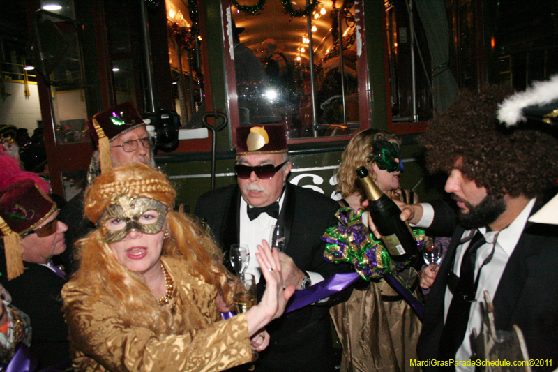 Phunny-Phorty-Phellows-Mardi-Gras-2011-New-Orleans-0046