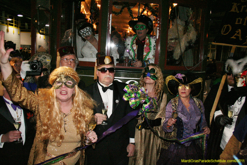 Phunny-Phorty-Phellows-Mardi-Gras-2011-New-Orleans-0053