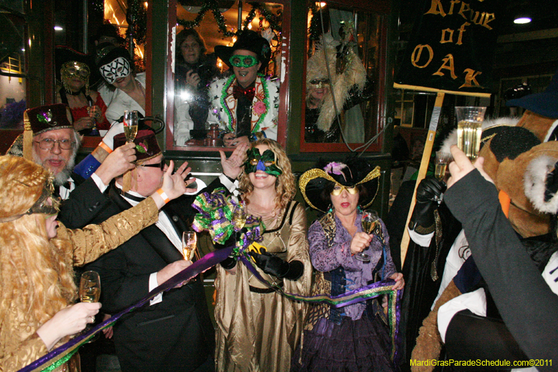 Phunny-Phorty-Phellows-Mardi-Gras-2011-New-Orleans-0054