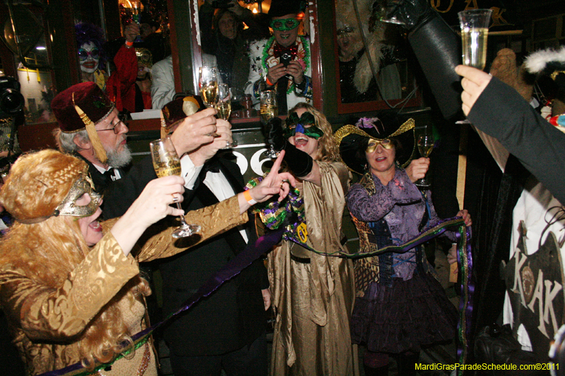 Phunny-Phorty-Phellows-Mardi-Gras-2011-New-Orleans-0059