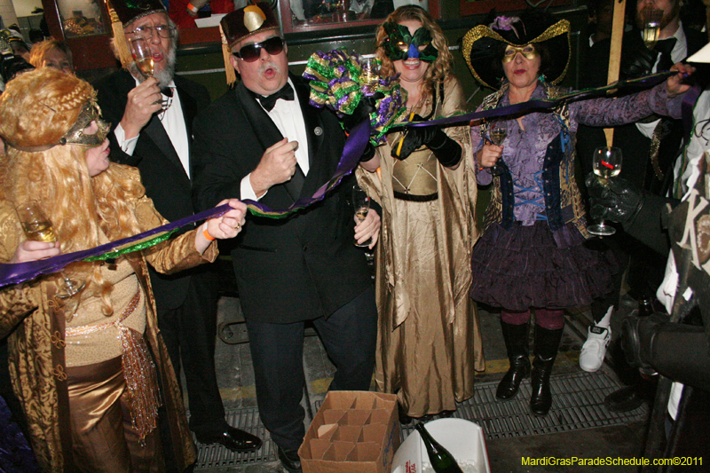 Phunny-Phorty-Phellows-Mardi-Gras-2011-New-Orleans-0066