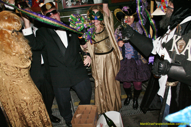 Phunny-Phorty-Phellows-Mardi-Gras-2011-New-Orleans-0076