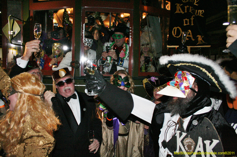 Phunny-Phorty-Phellows-Mardi-Gras-2011-New-Orleans-0077