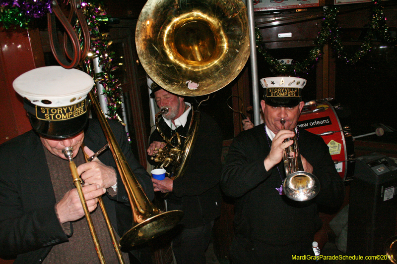 Phunny-Phorty-Phellows-Mardi-Gras-2011-New-Orleans-0119