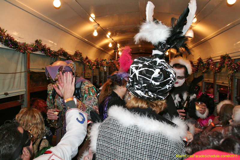 Phunny-Phorty-Phellows-Mardi-Gras-2011-New-Orleans-0125