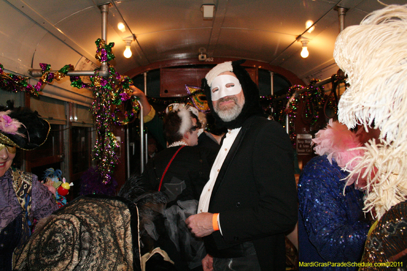 Phunny-Phorty-Phellows-Mardi-Gras-2011-New-Orleans-0152