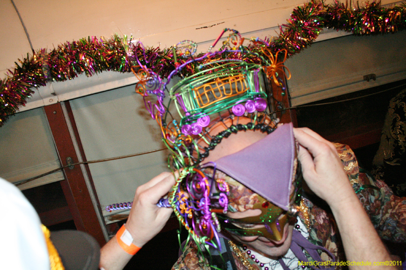 Phunny-Phorty-Phellows-Mardi-Gras-2011-New-Orleans-0180
